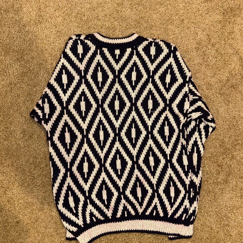 Studio Geometric Patterned Sweater - Picture 2 of 3